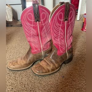 Ariat boot, pink shaft